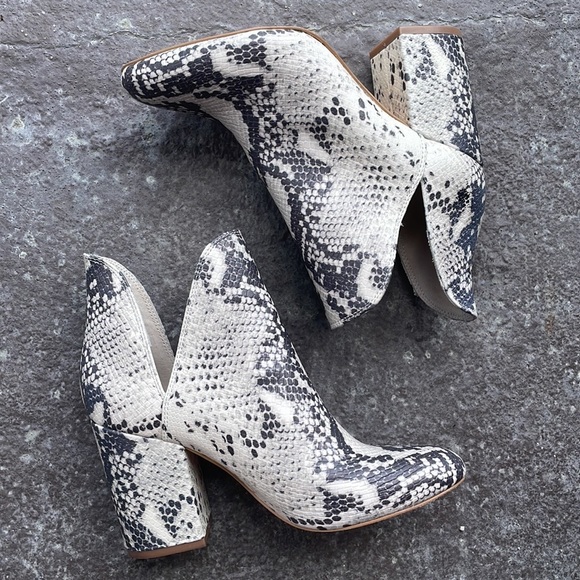 Steve Madden Shoes - Steve Madden Snake Print Rookie Ankle Booties